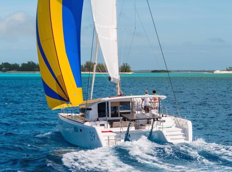 Tour di 3,5 ore con Catamarano Lagoon 39