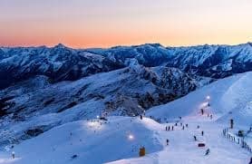 Coronet Peak "Earlybird" Ski Transfer (approx 7:45am - 3pm)