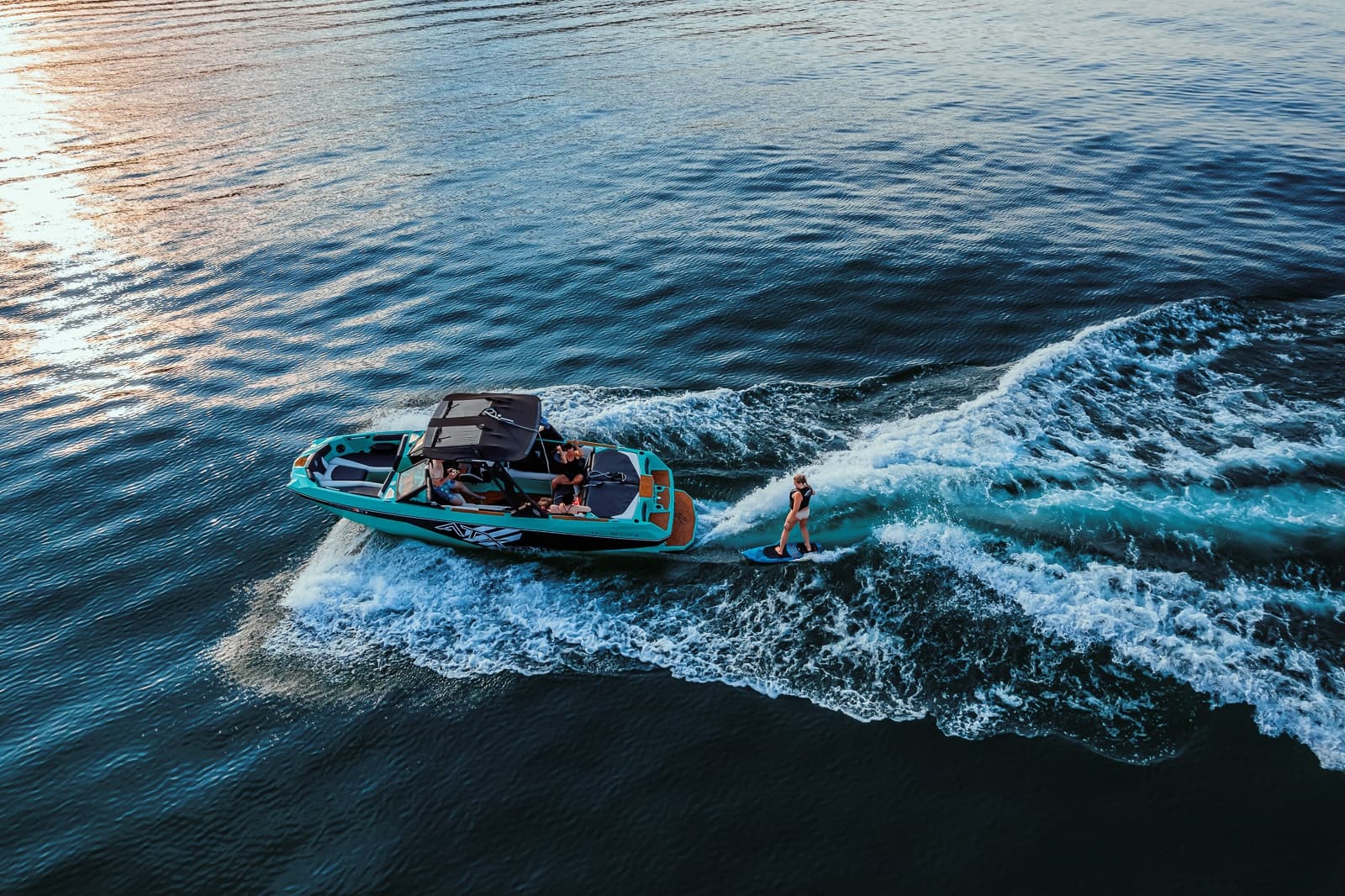 5 Hour - Boat Adventure Rental