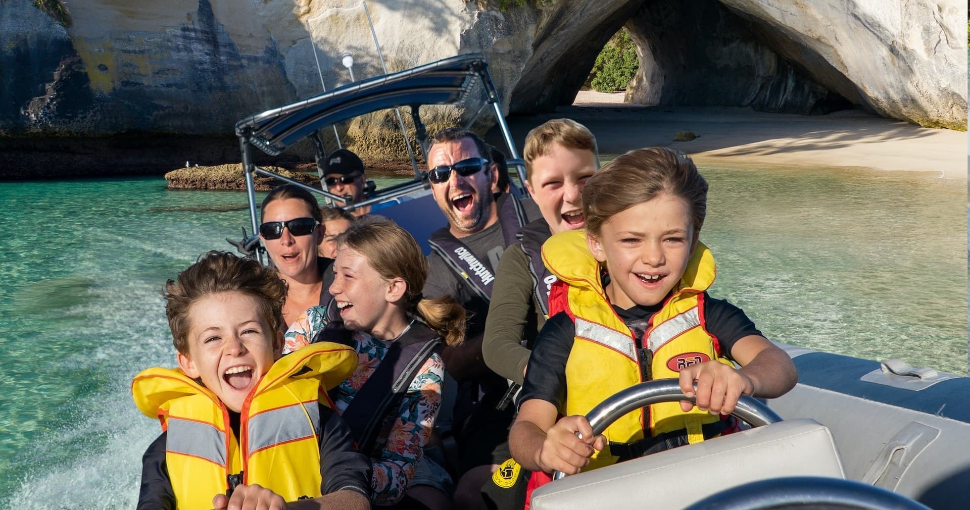 Cathedral Cove Boat Tour - Thrills