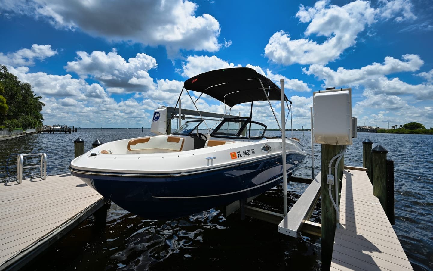 Bayliner VR6 150HP