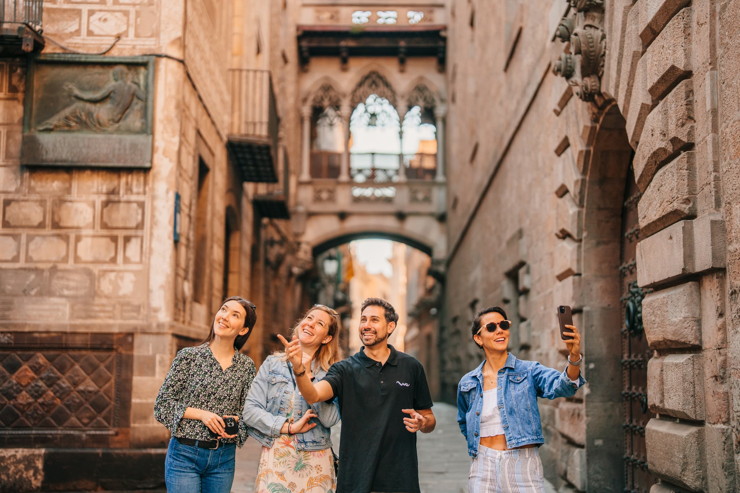 Barcelona Guided Walking Tour with Cable Car & Boat Ride