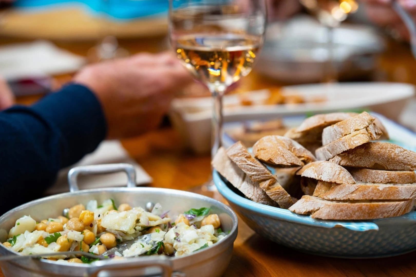 Wine Tour and Lunch By the Sea in Sintra