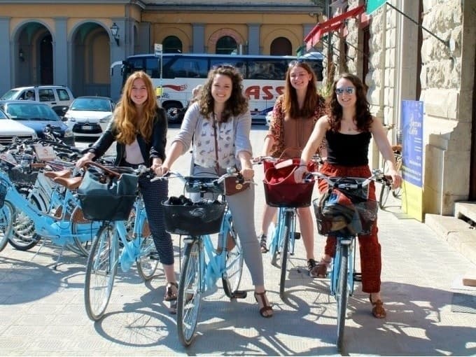 Guided Bike Tour of Lucca and the walls - Private version