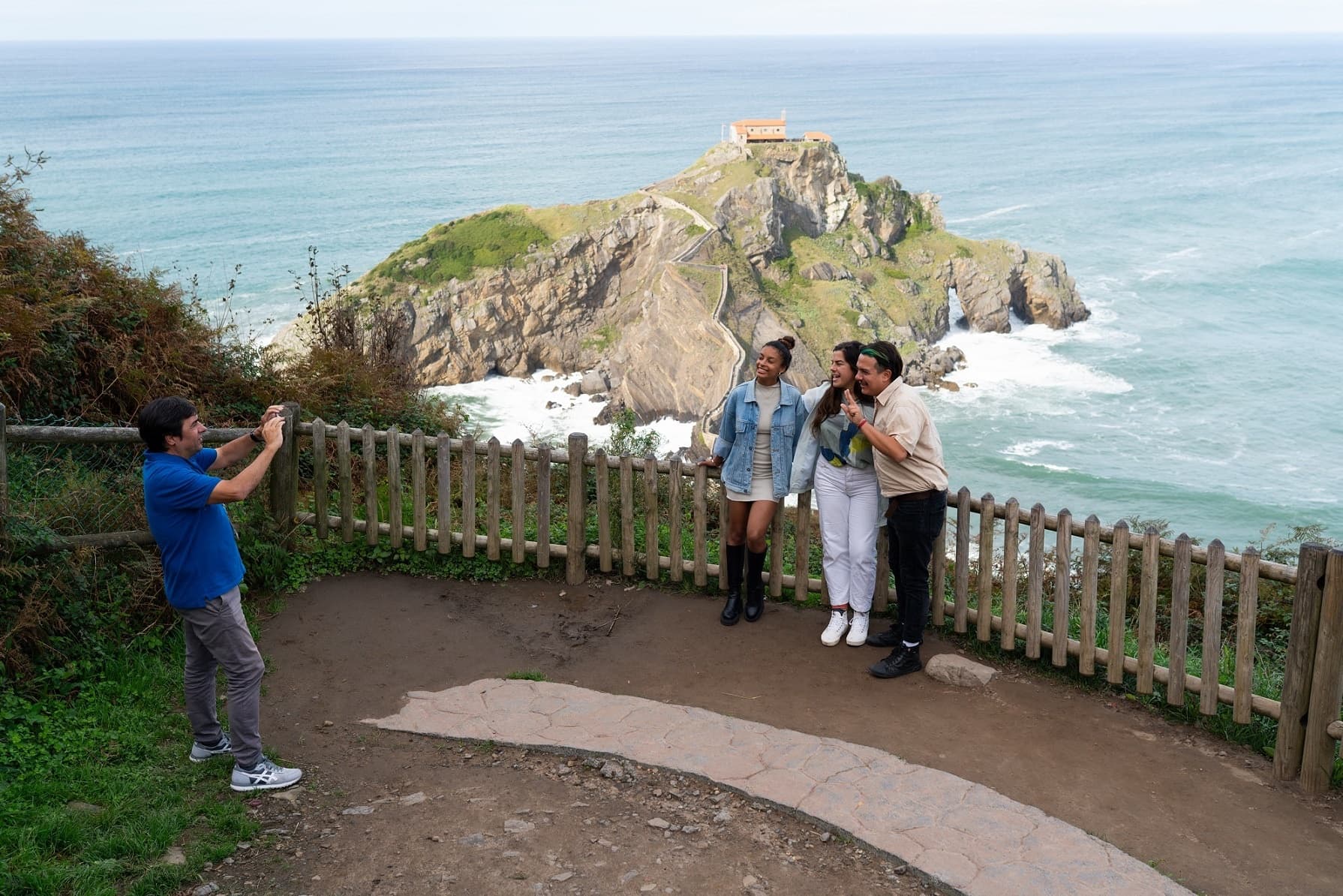 Gaztelugatxe, Mundaka y Gernika en minibús desde Bilbao