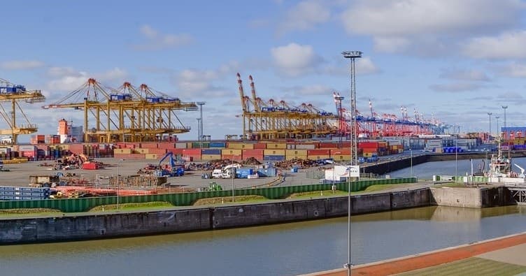 Hin- und Rückfahrt: Martini → Bremerhaven, Seebäderkaje