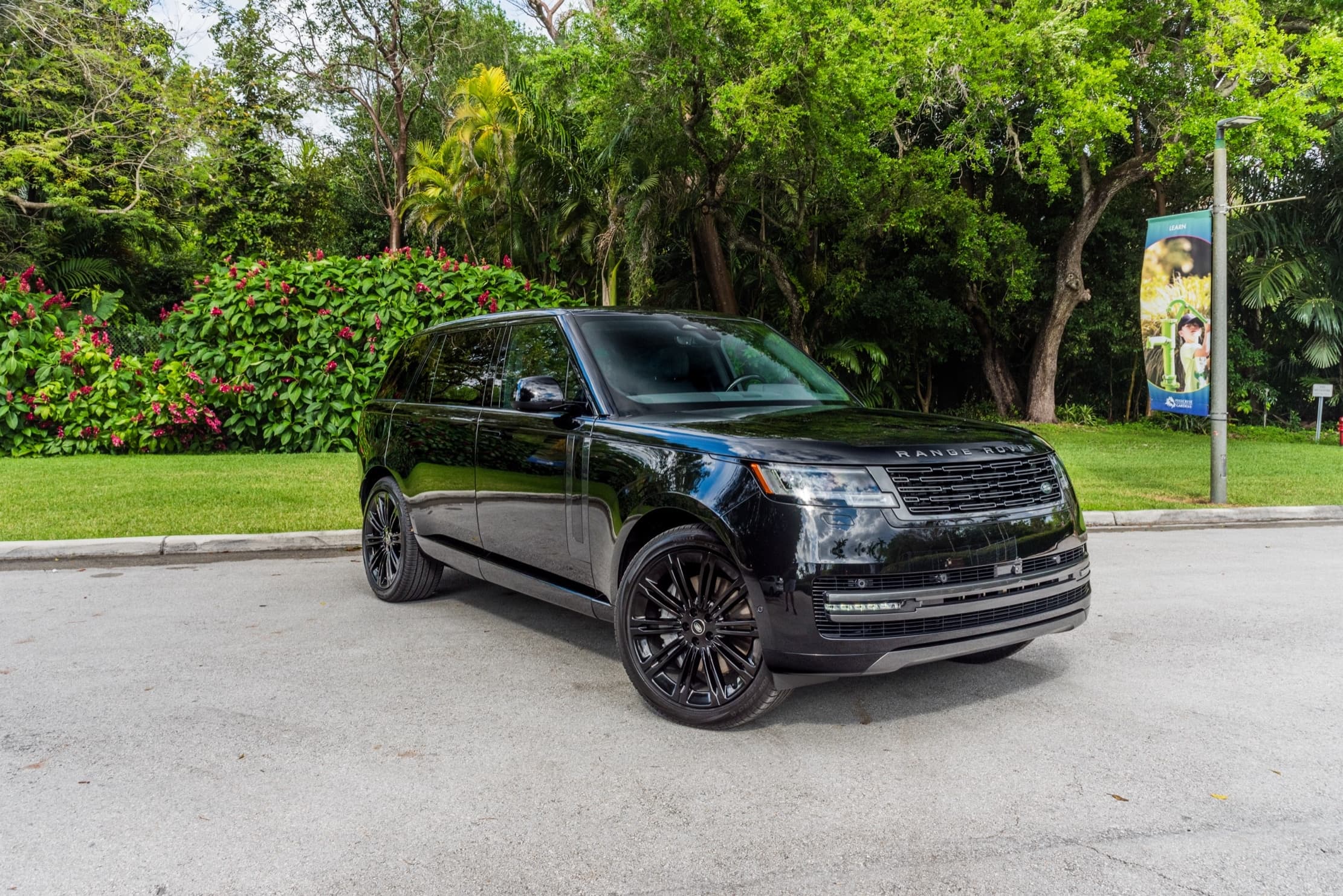 Range Rover LWB Chauffeur Service