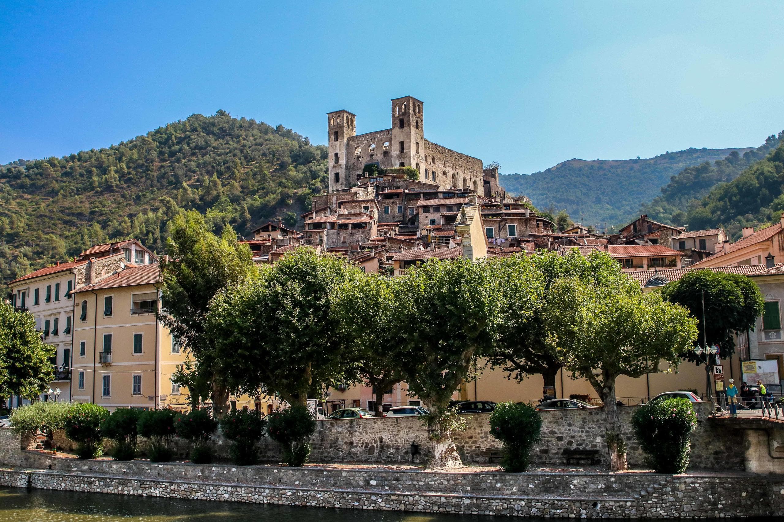 Italy – Dolceacqua & Italian market Private Full-Day Tour