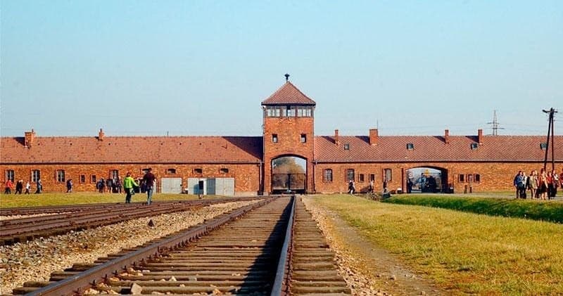 Auschwitz Birkenau Museum Guided Tour from Krakow