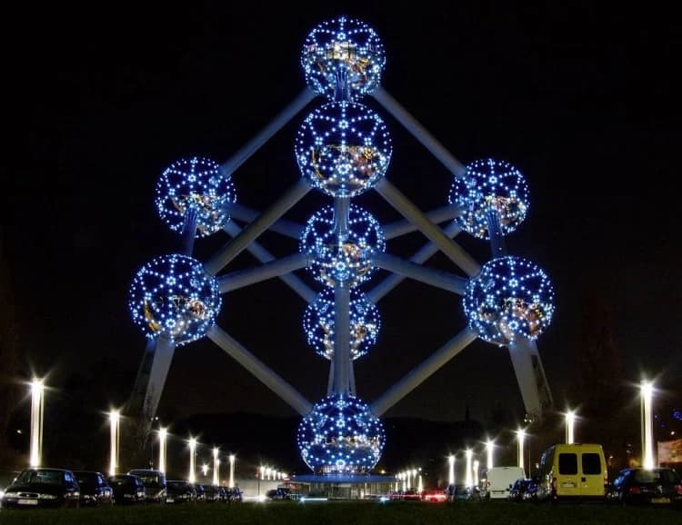 Brussel Atomium- en TuinenTour Nederlands (Dutch)