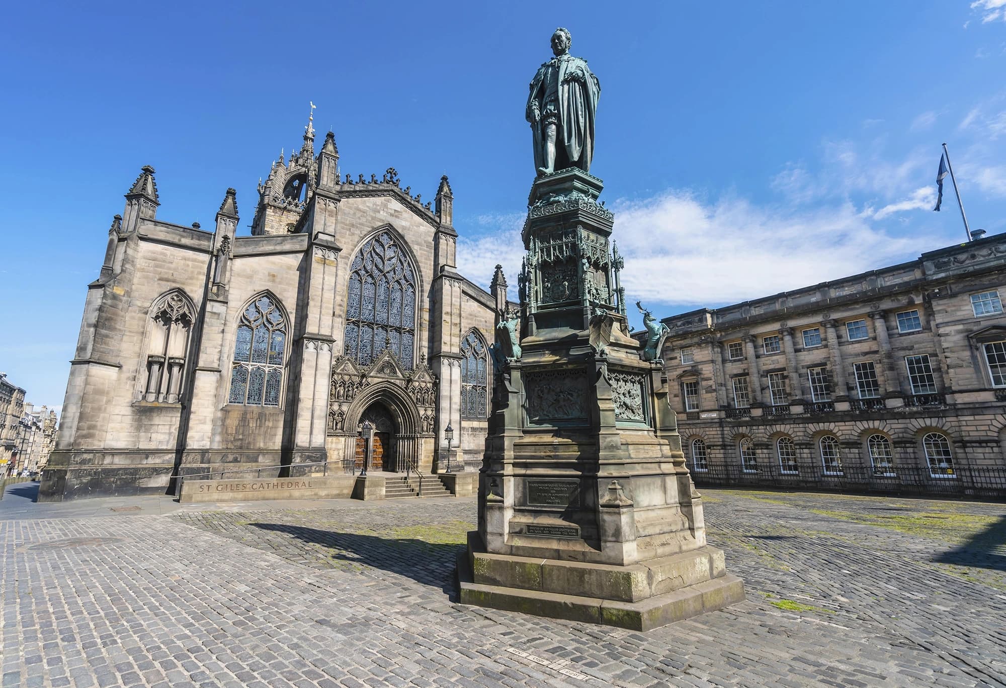 Castles & Cobblestones: Custom Full Day Guided Walking Tour