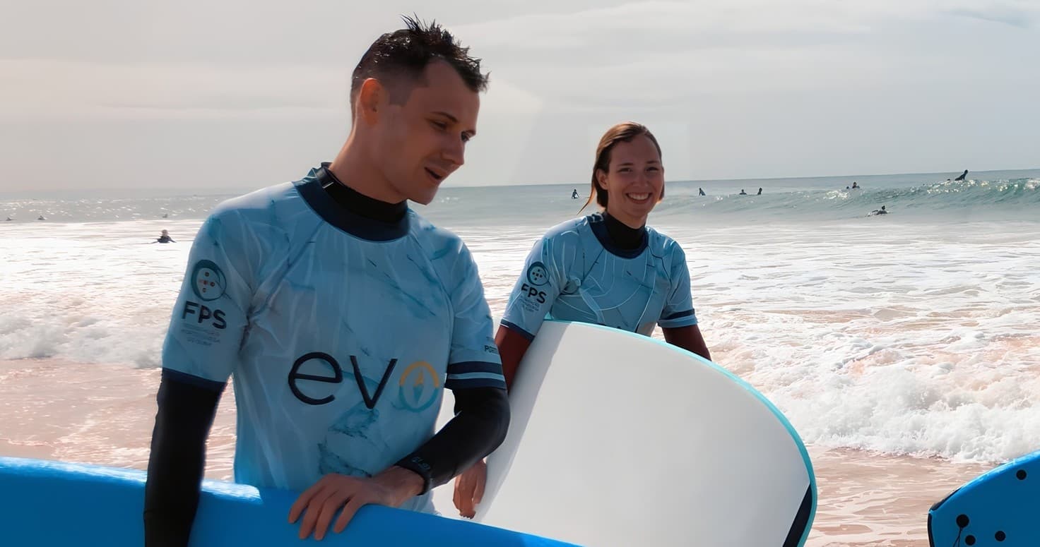 Aula de Grupo de Surf - Carcavelos