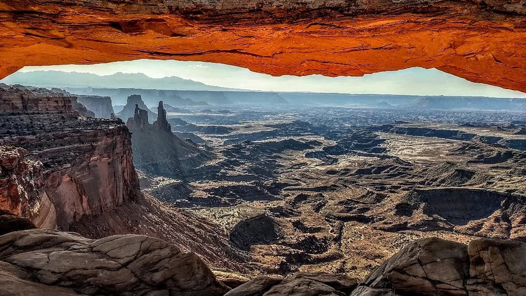 Canyonlands National Park PRIVATE  MORNING Sightseeing or Hiking Tour