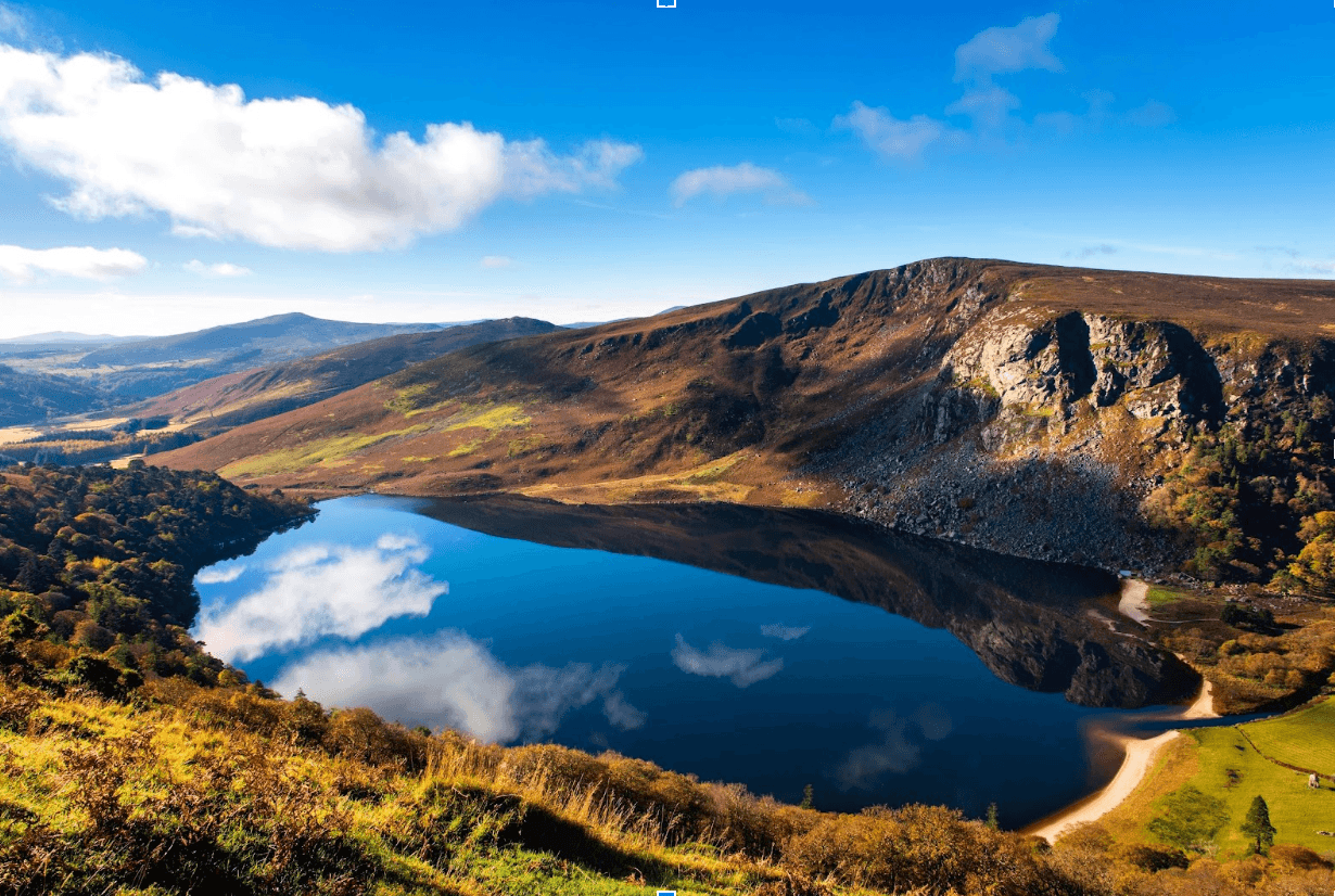 Wicklow Mountains & Powerscourt Distillery Day Tour