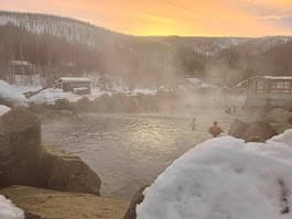 Chena Hot Springs & Northern Lights tour