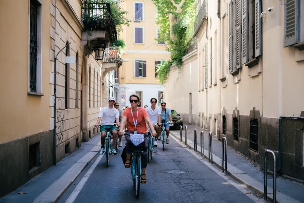 Highlights and hidden gems of Milan Bike Tour
