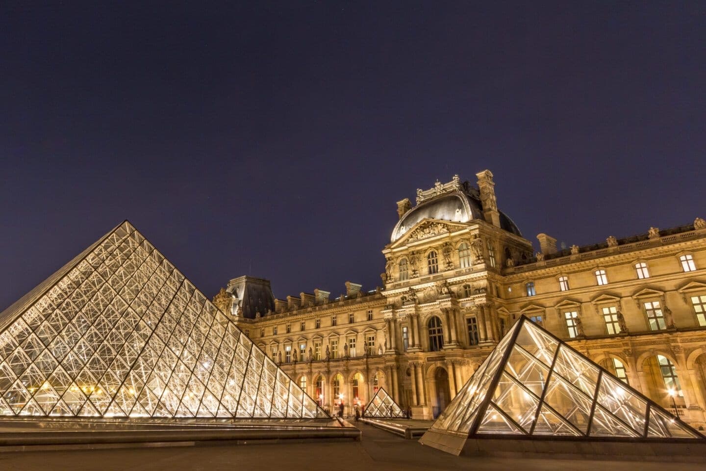 Paris: Contemporary architecture in the center of Paris