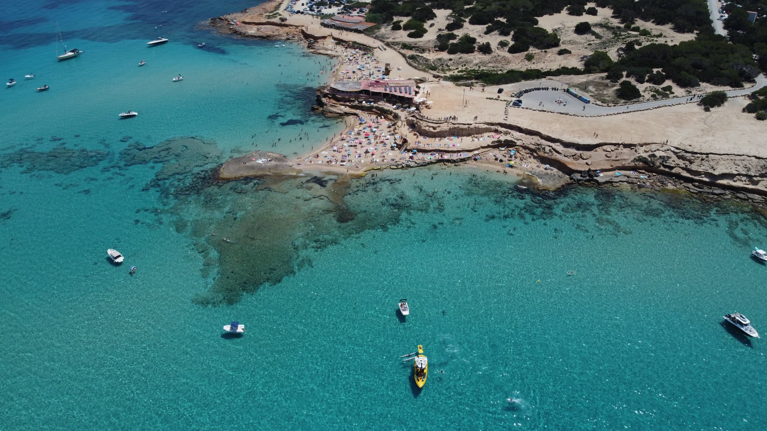 Tour Privado de Playas y Cuevas