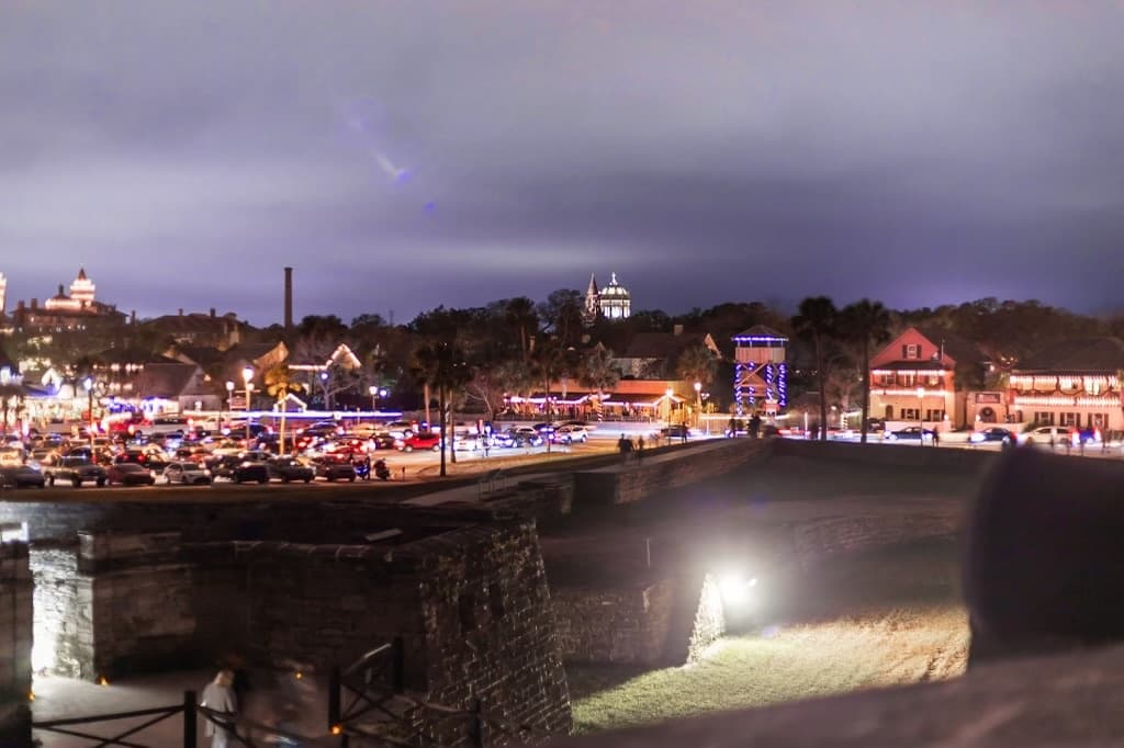 Castillo After Dark