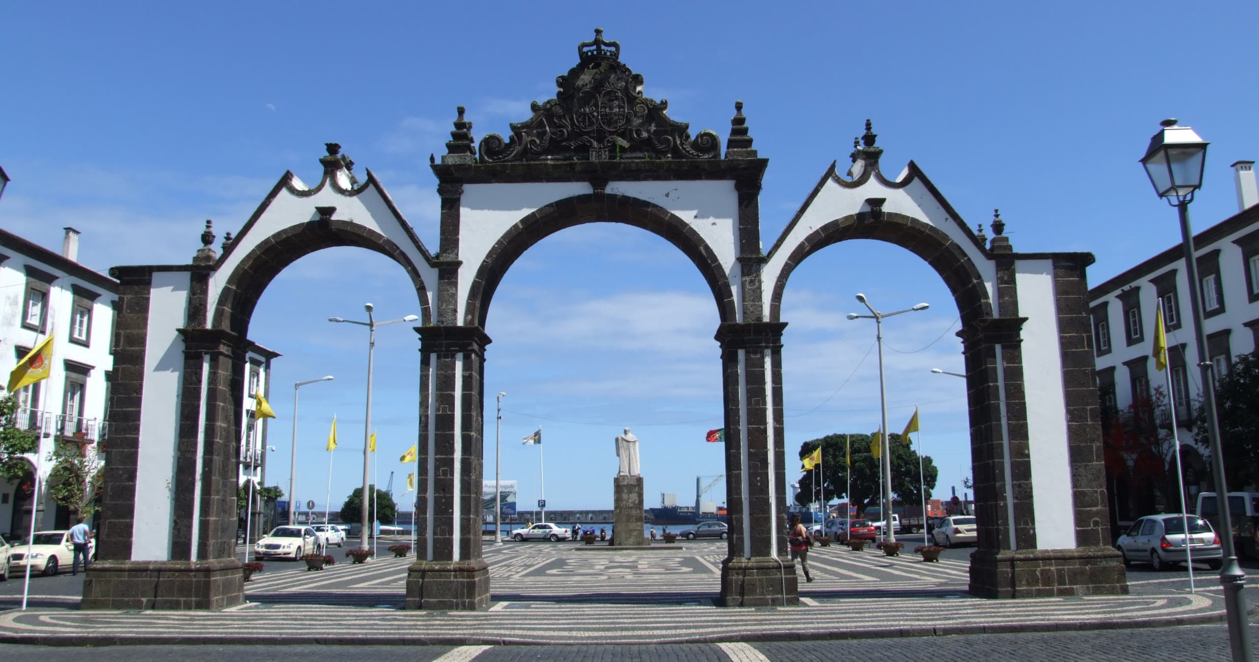 Transfer from Or to Ponta Delgada