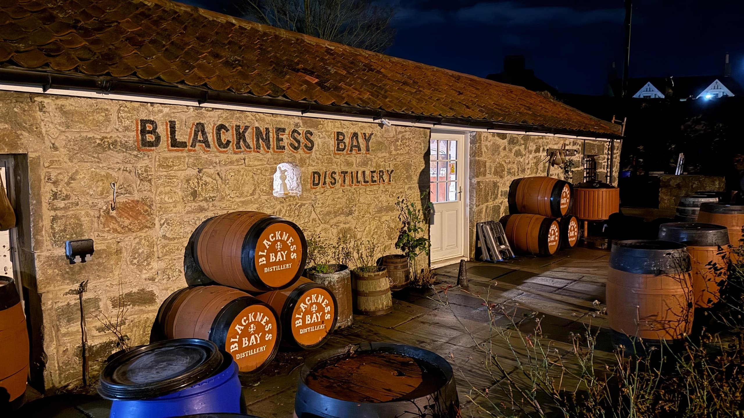 From Edinburgh: Loch Lomond, The Kelpies & a Distillery