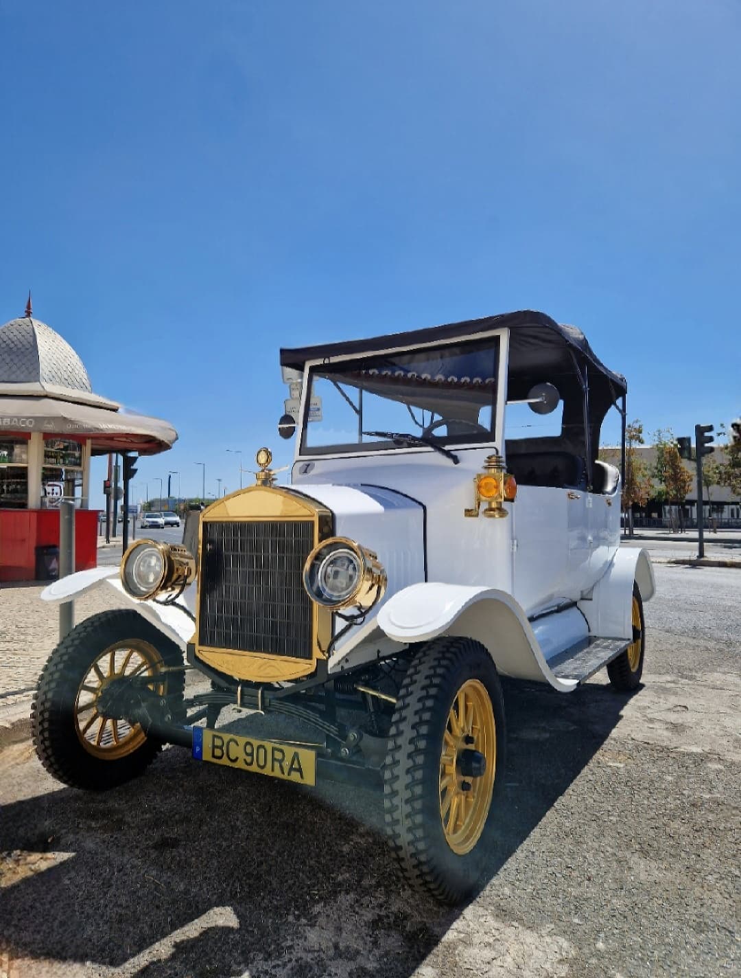 Tuk Tuk Lisboa completo