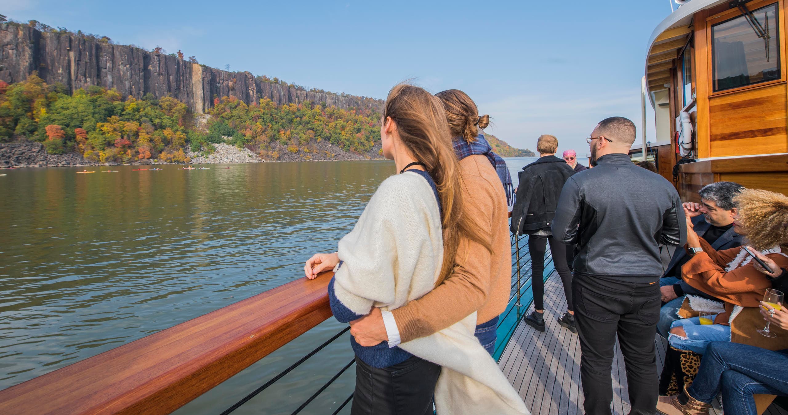 Afternoon Fall Foliage Lunch Cruise aboard Manhattan II