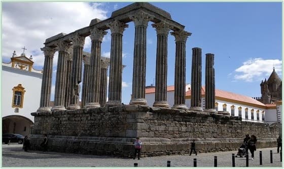 Maravilhas de Évora: História, Cultura e Sabores do Alentejo
