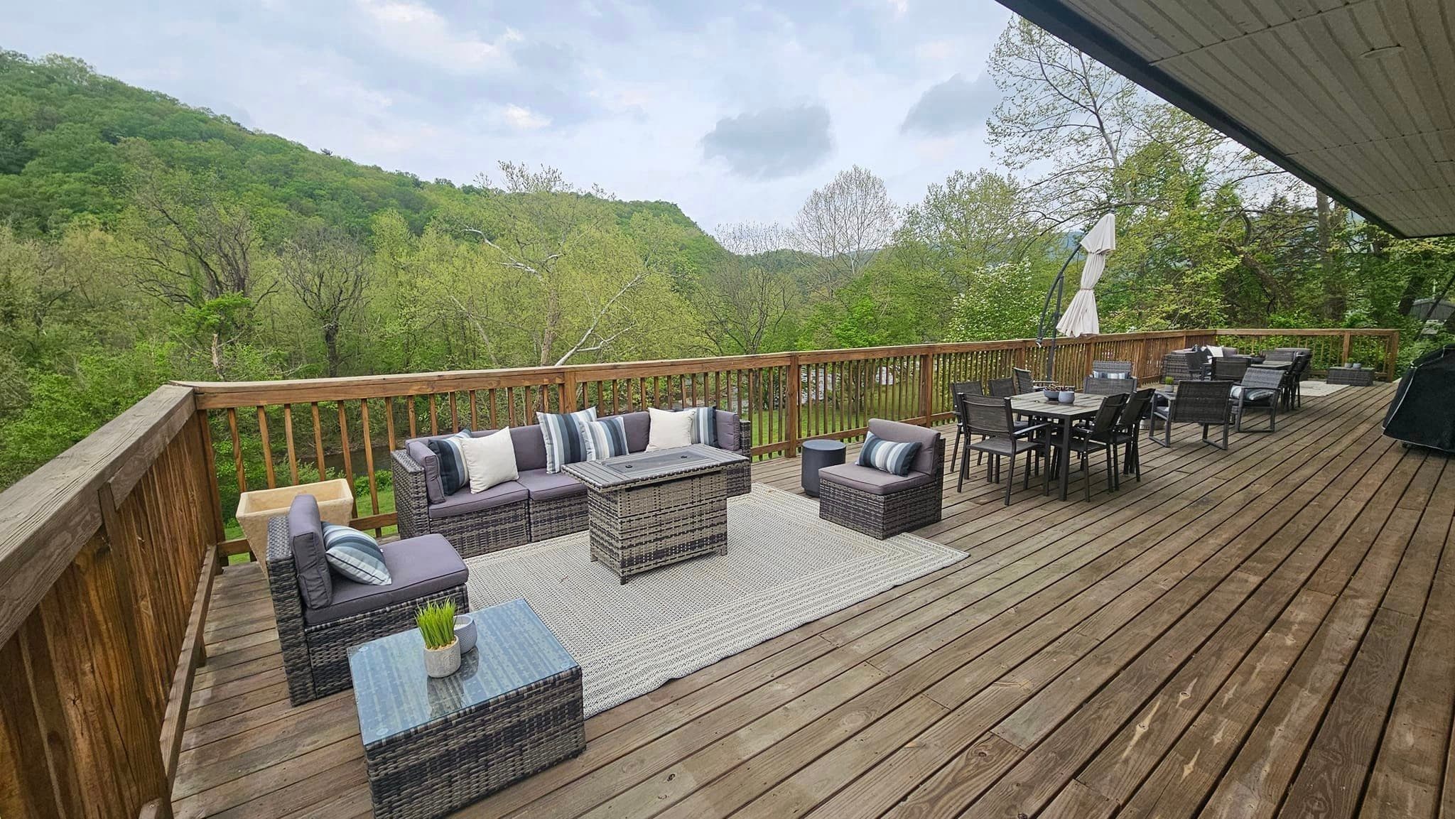 Rent the Deck