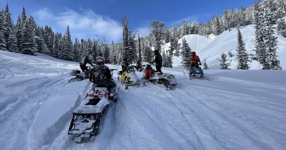 Beartooth Mountains Scenic Snowmobile Trail Tour