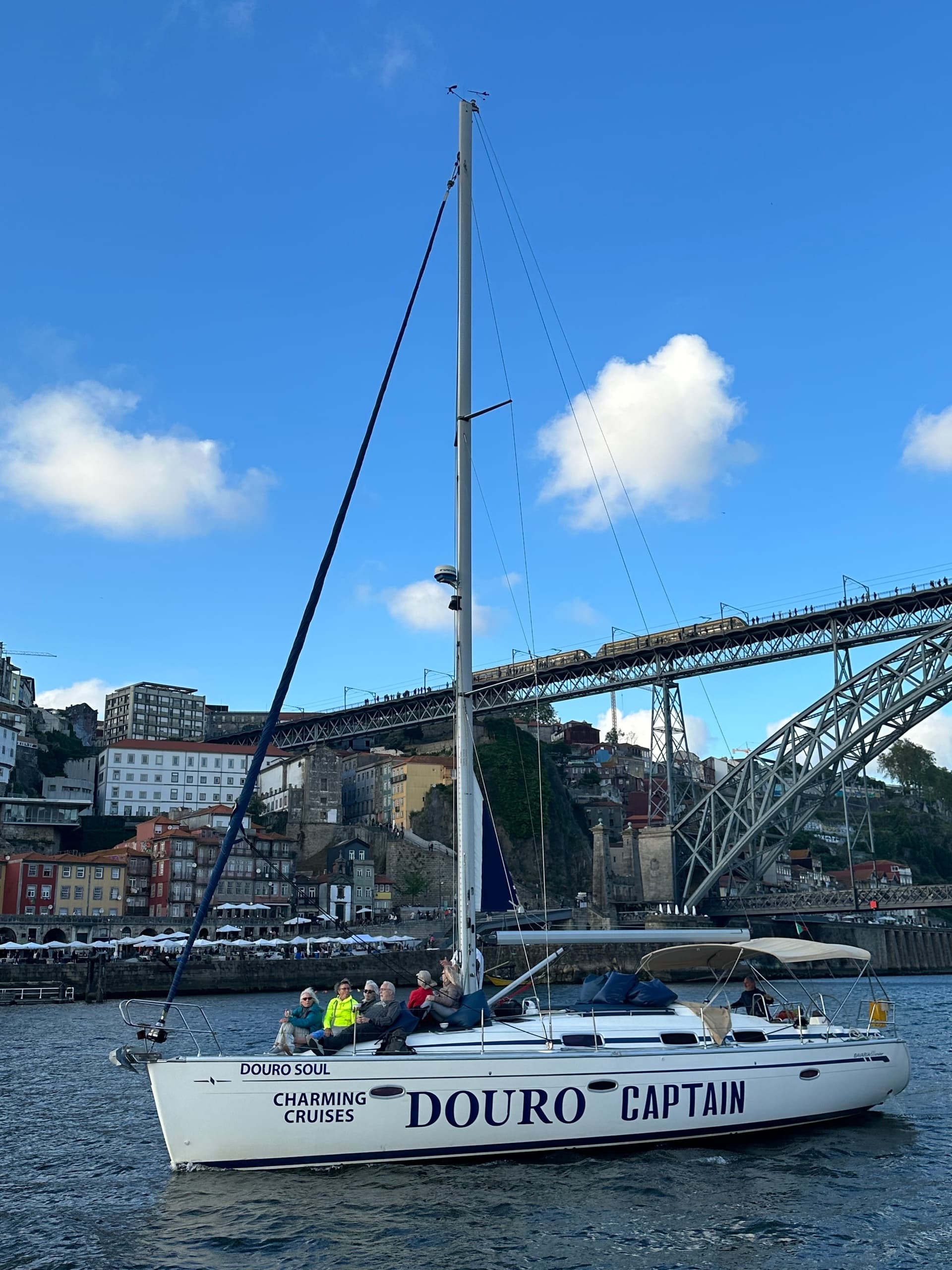 Charming Sailboat - Birthday on Board 3H