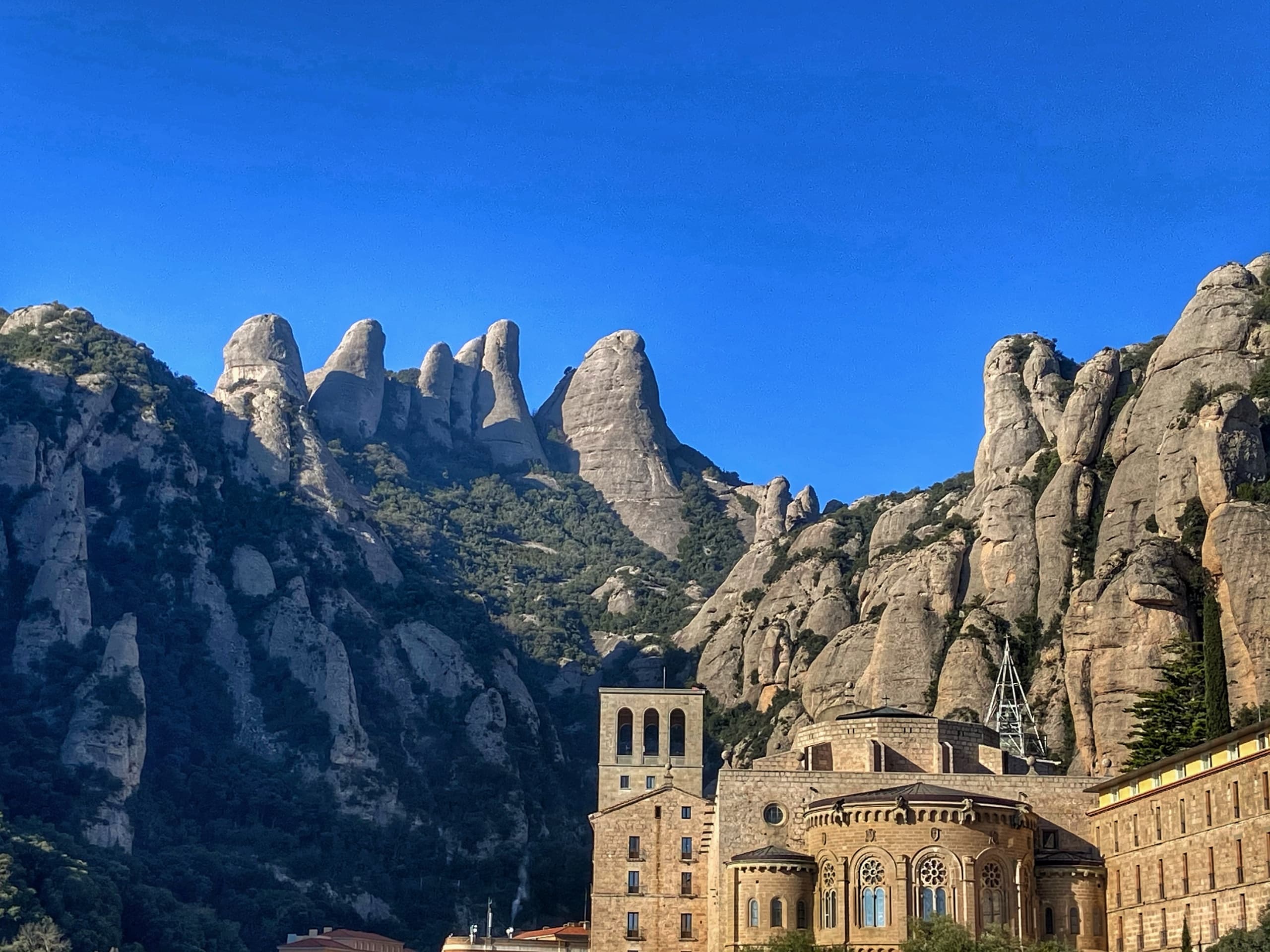 Tour Montserrat en medio dia