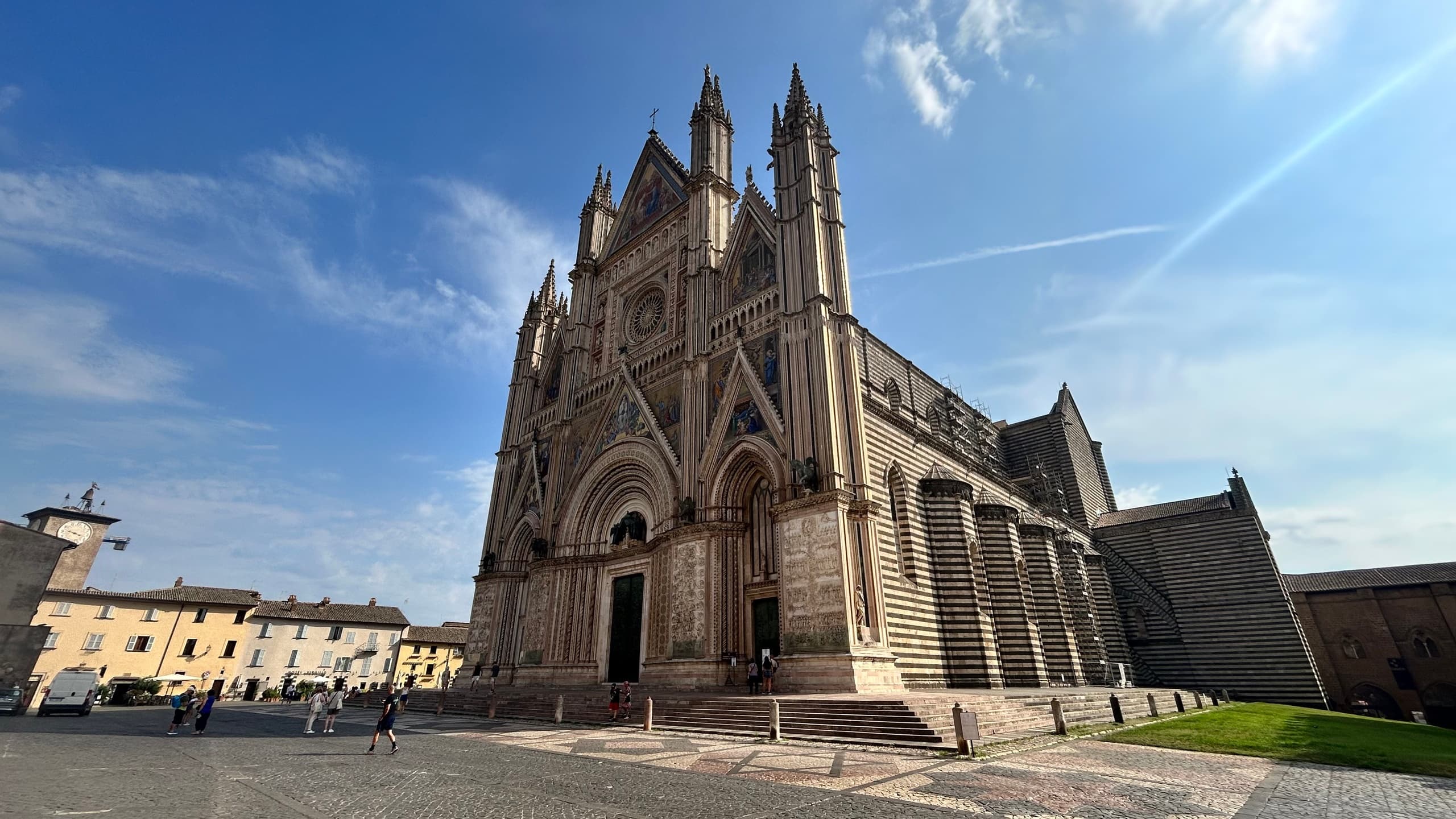 Assisi, Orvieto and Civita di Bagnoregio Day Tour from Rome