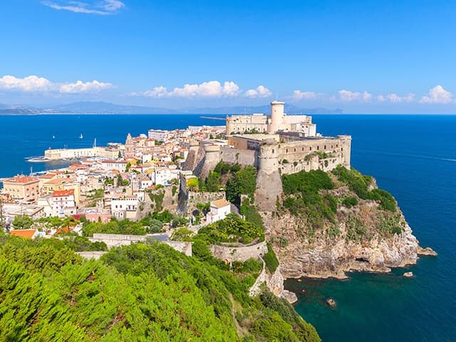 Pearls of the Tyrrhenian Coast: Sperlonga & Gaeta