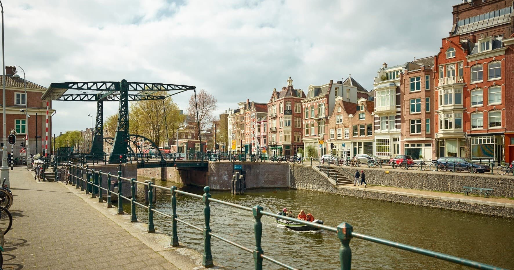 Amsterdam Hidden Gems East Tour
