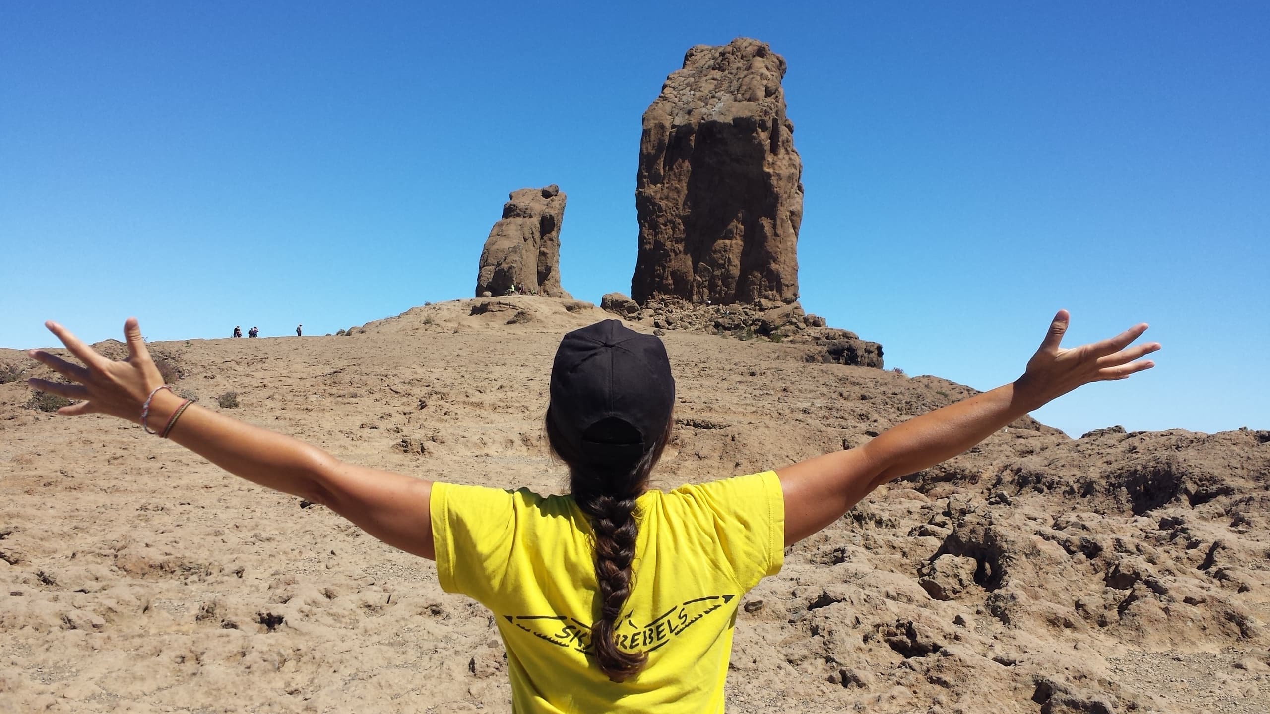 Roque Nublo & Gran Canaria highlights by 2 native guides