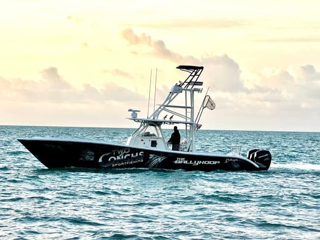 39' Yellowfin w/Full Gap Tower w/Triple Mercury 400's