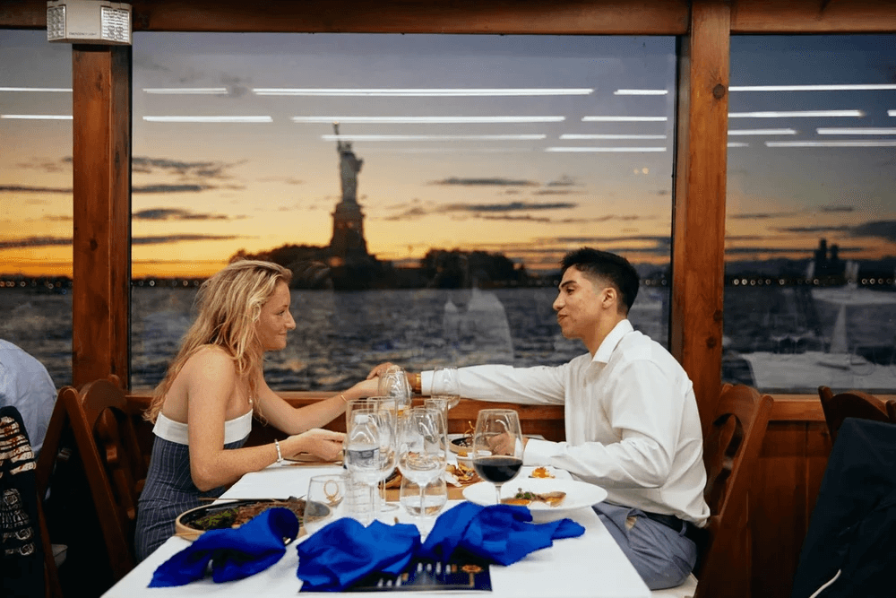 NYC Dinner Cruise - Louisa of the Seas