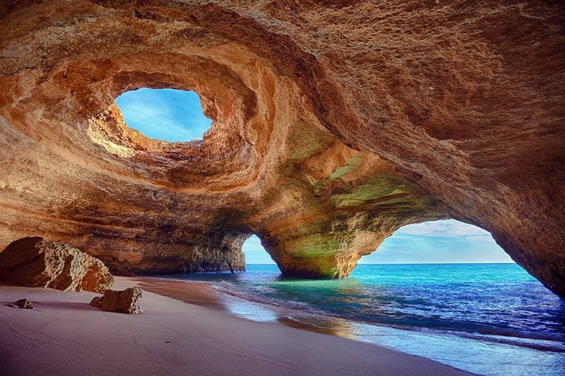 Caves & Costa
