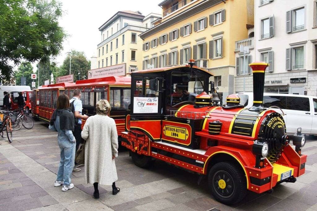 Bergamo: City Highlights Combo Tour
