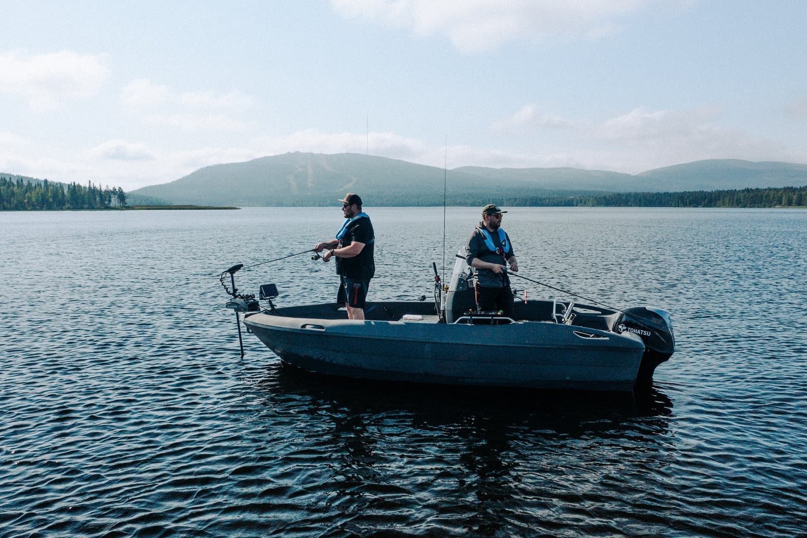 Fishing trip by a boat 3h
