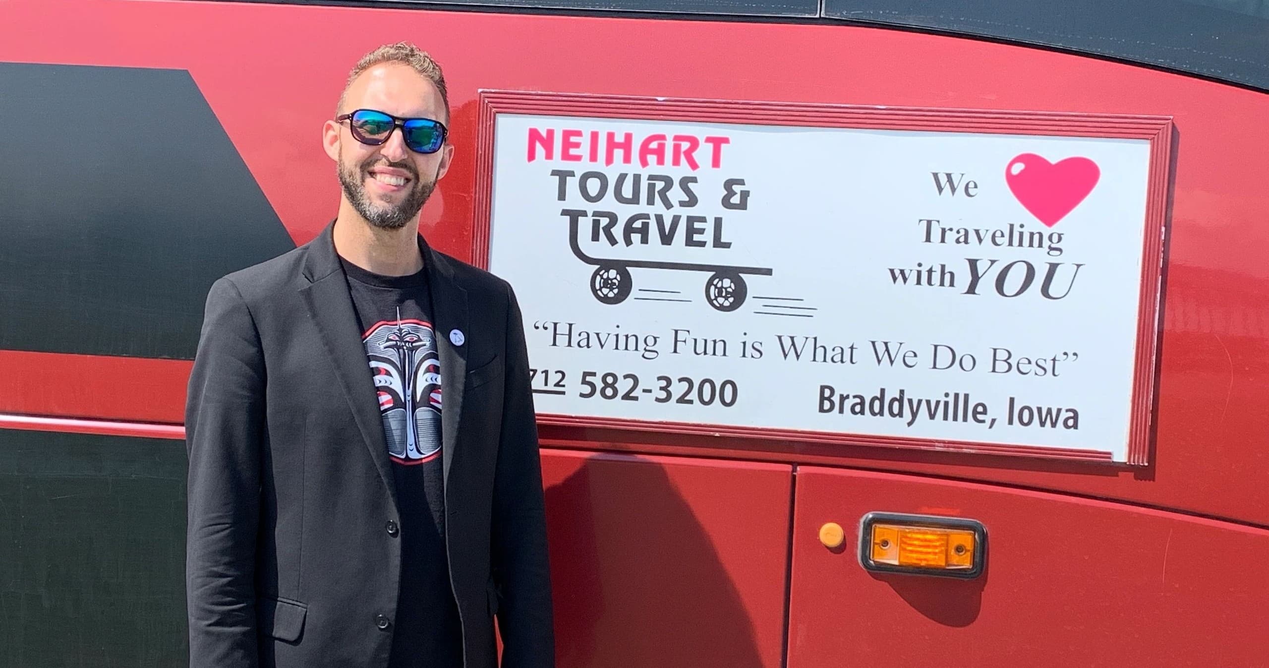 Step-On" Sightseeing Guide Service"