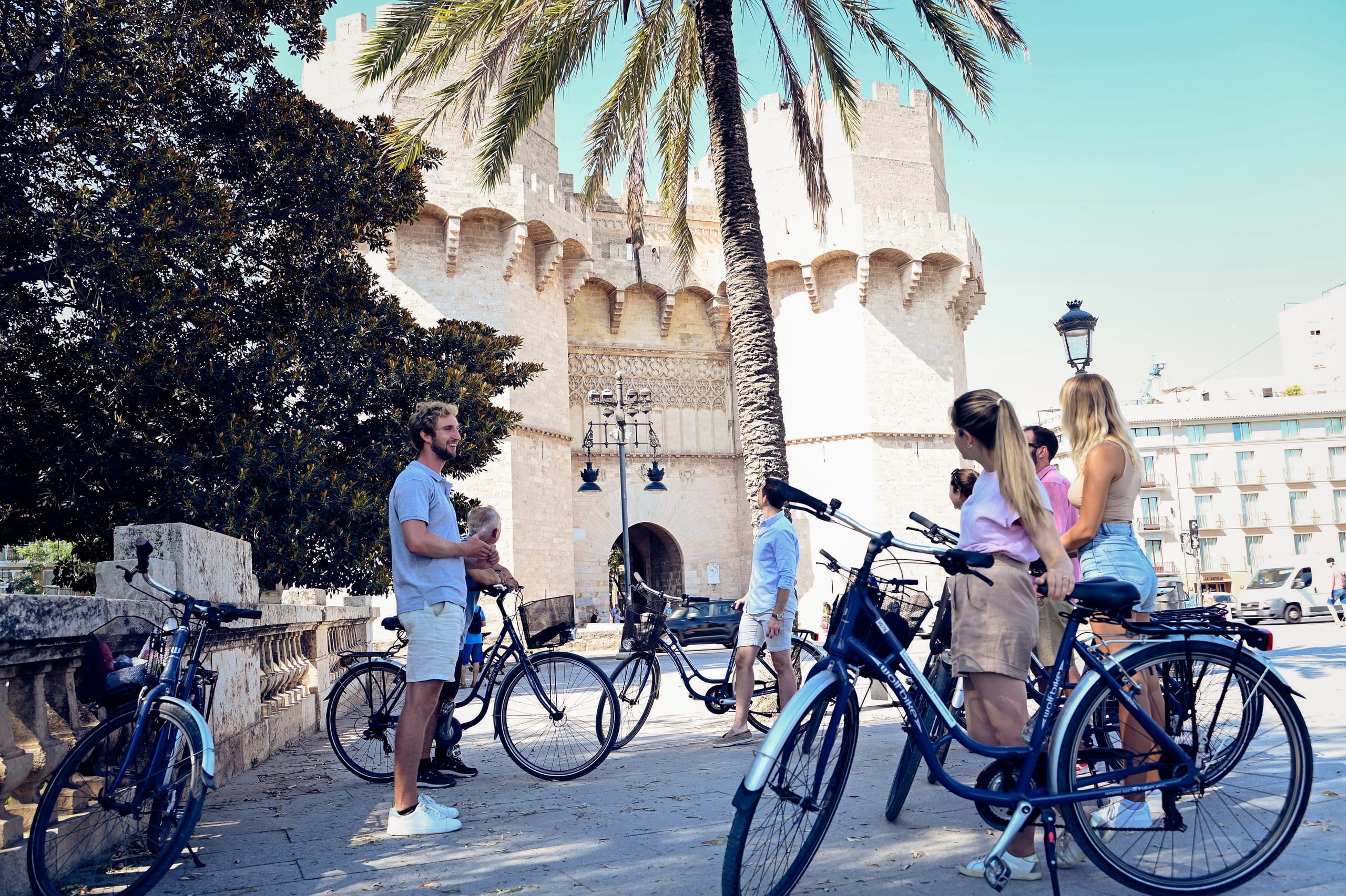 Bike Tour in English