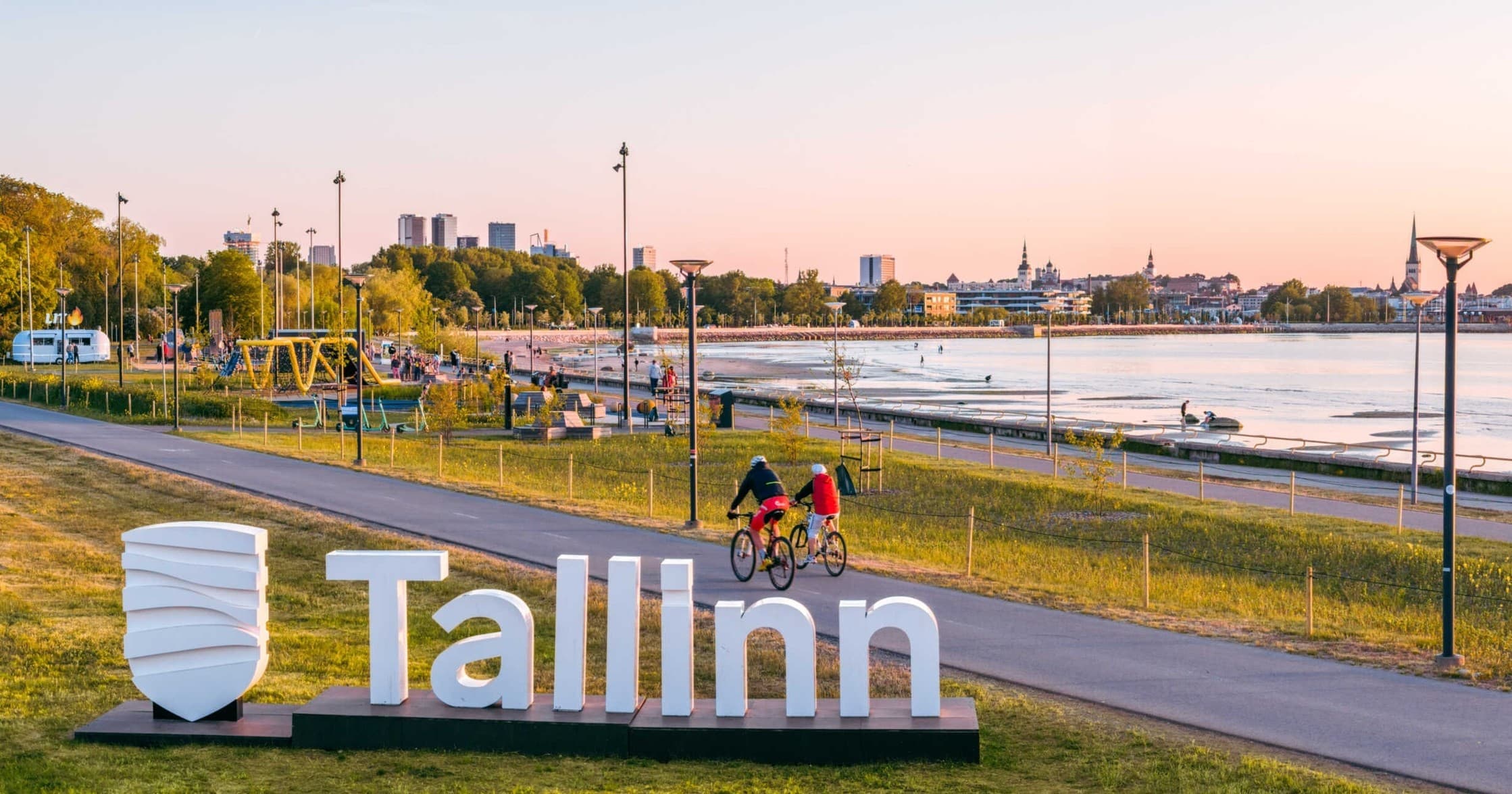Tallinn Bike Tour with Electric Bikes