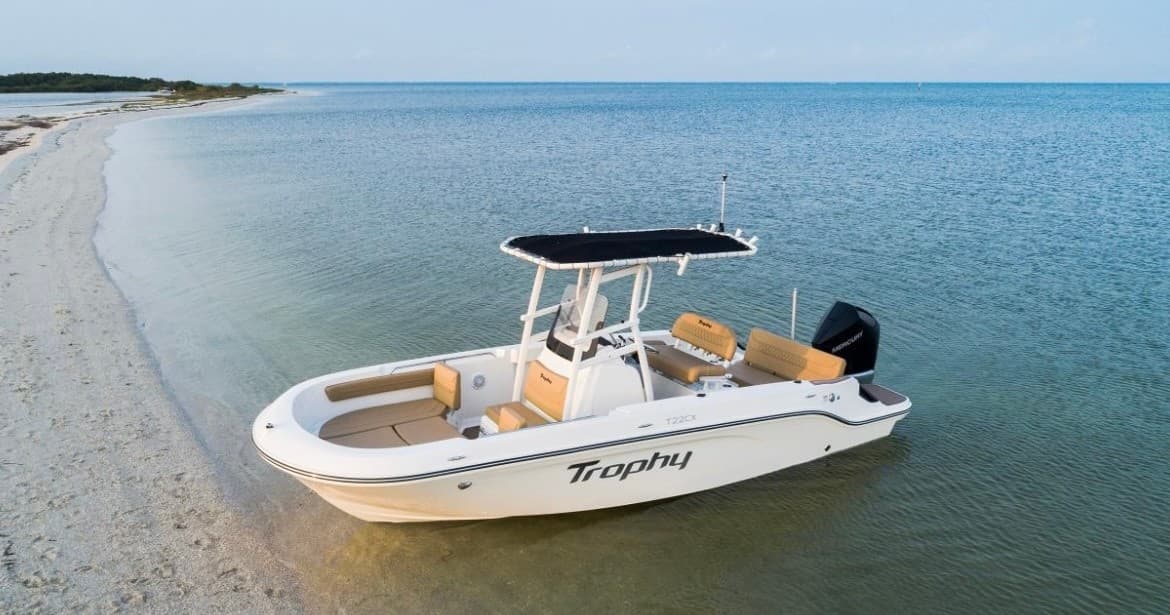 Trophy T22 Center Console