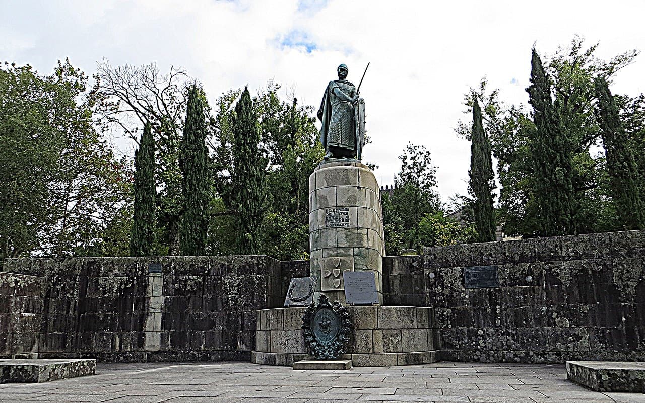 Passeio a Guimarães e Braga com almoço