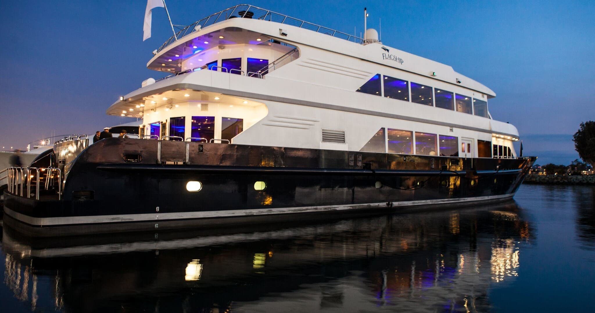 Harbor Dinner Cruise (Saturdays)
