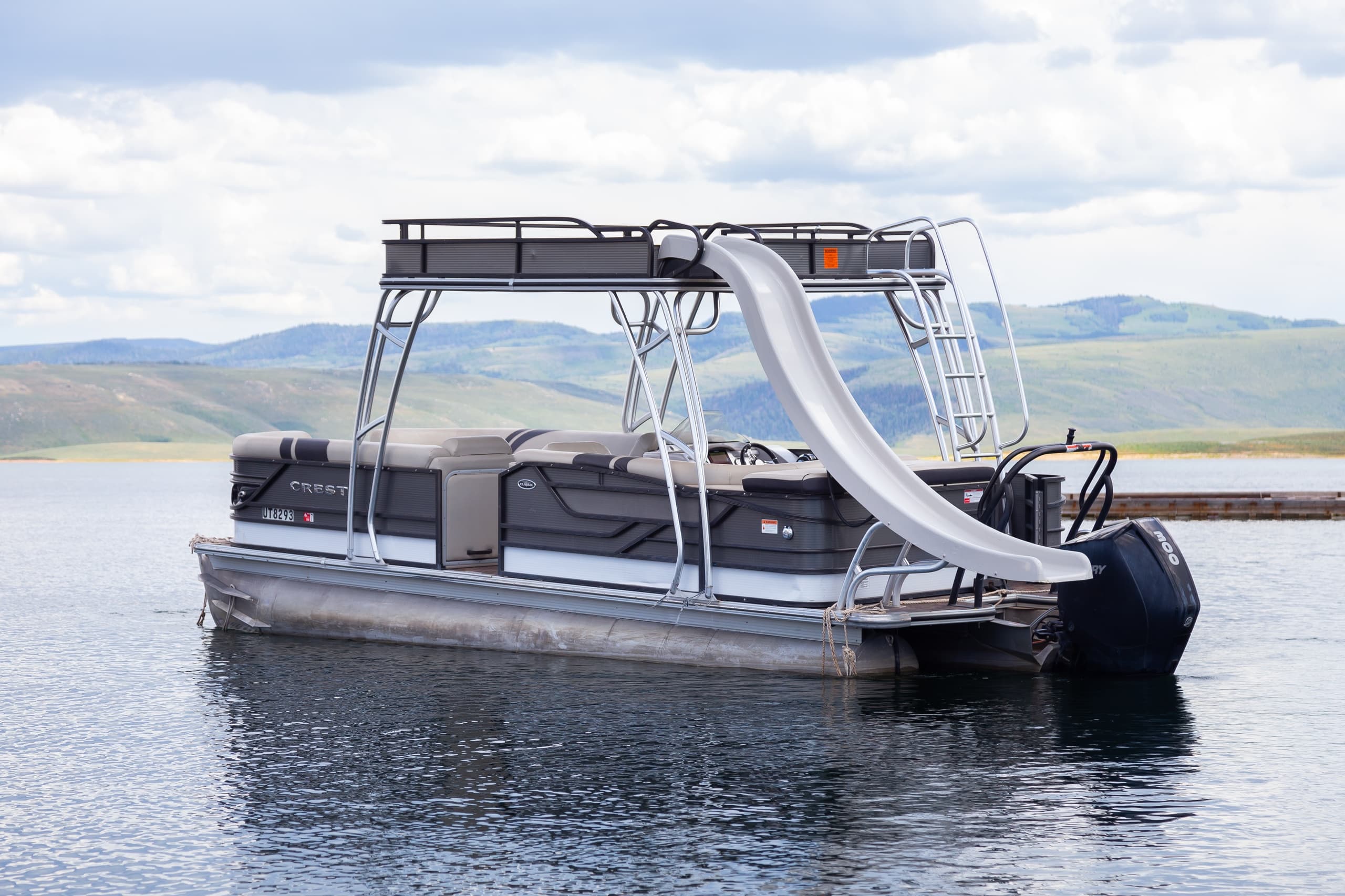 25' Upper Decker Pontoon w/ Slide