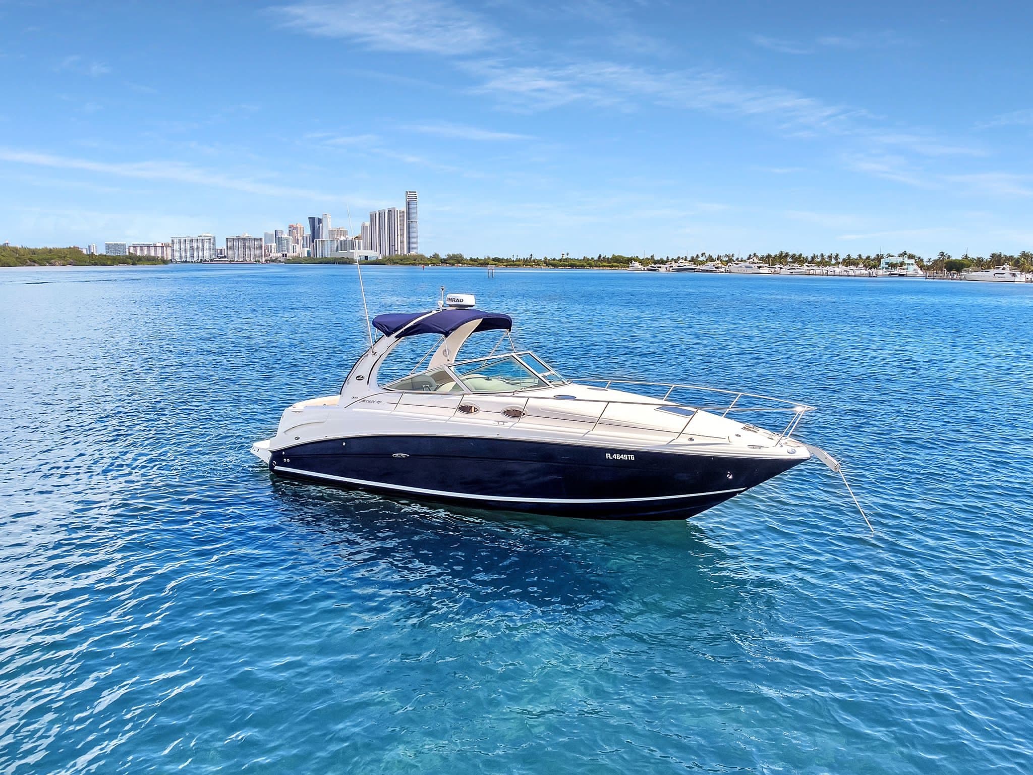 Sundancer 33ft. Sea Ray