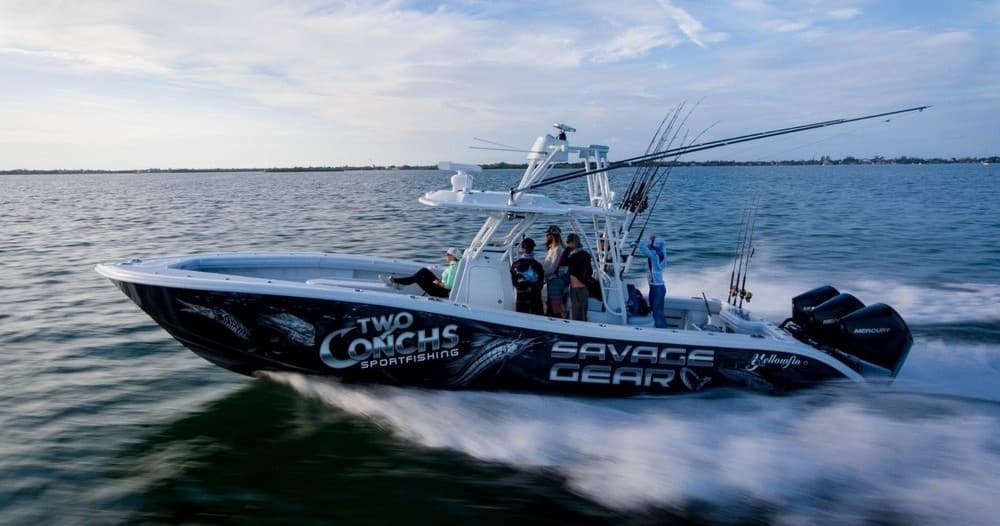 36’ Yellowfin w/Stand Through Tower w/Triple Mercury 300 V8s